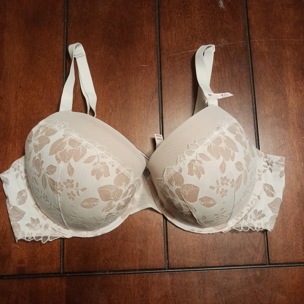 Victoria's Secret Floral Lace Push Up 42C Bra